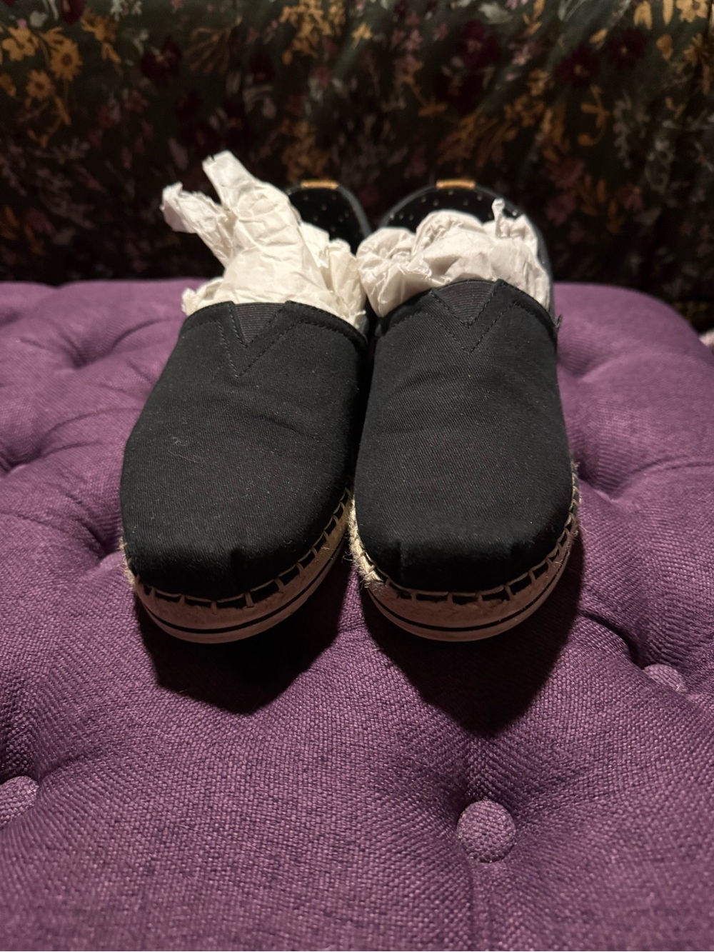 BOBS from Skechers Memory Foam slip on shoes. Size 8.5.